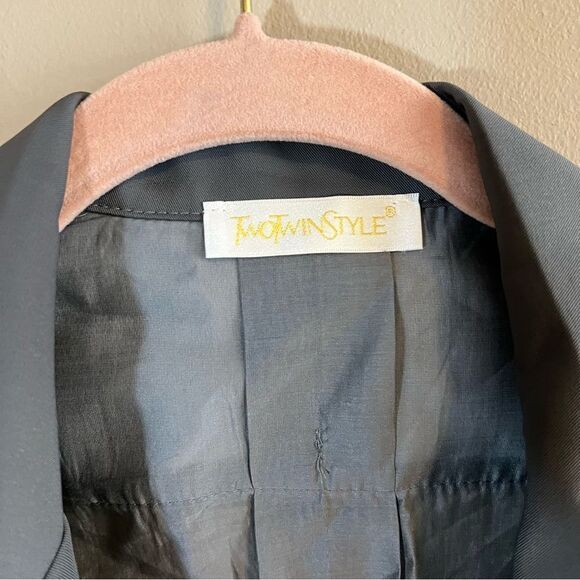 ✨ Two Twin Style Gray Sheer Long Sleeve Top Large - Picture 3 of 14